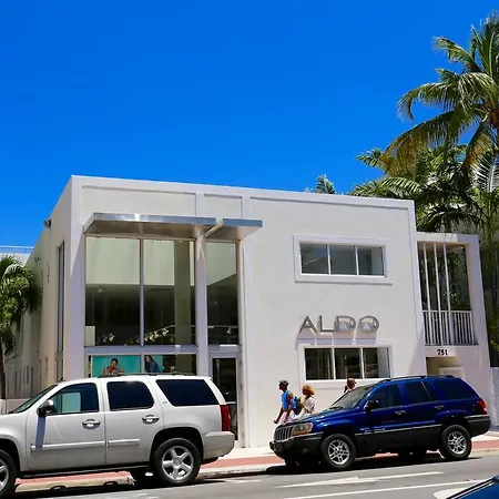 Aldo Apartments